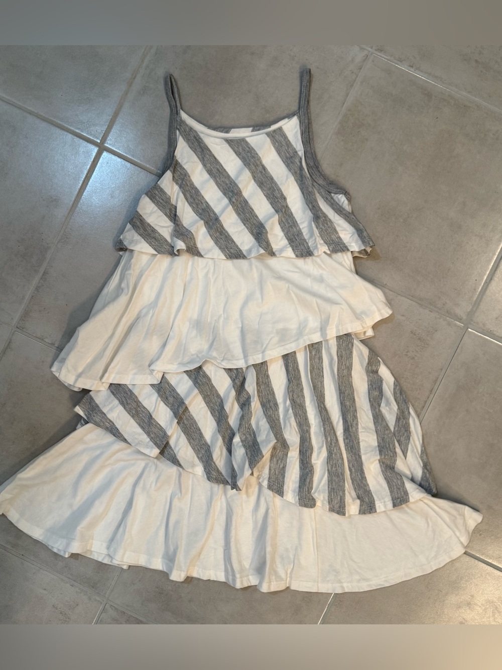 Joah Love Dress Sz 10 NWOT Grey White